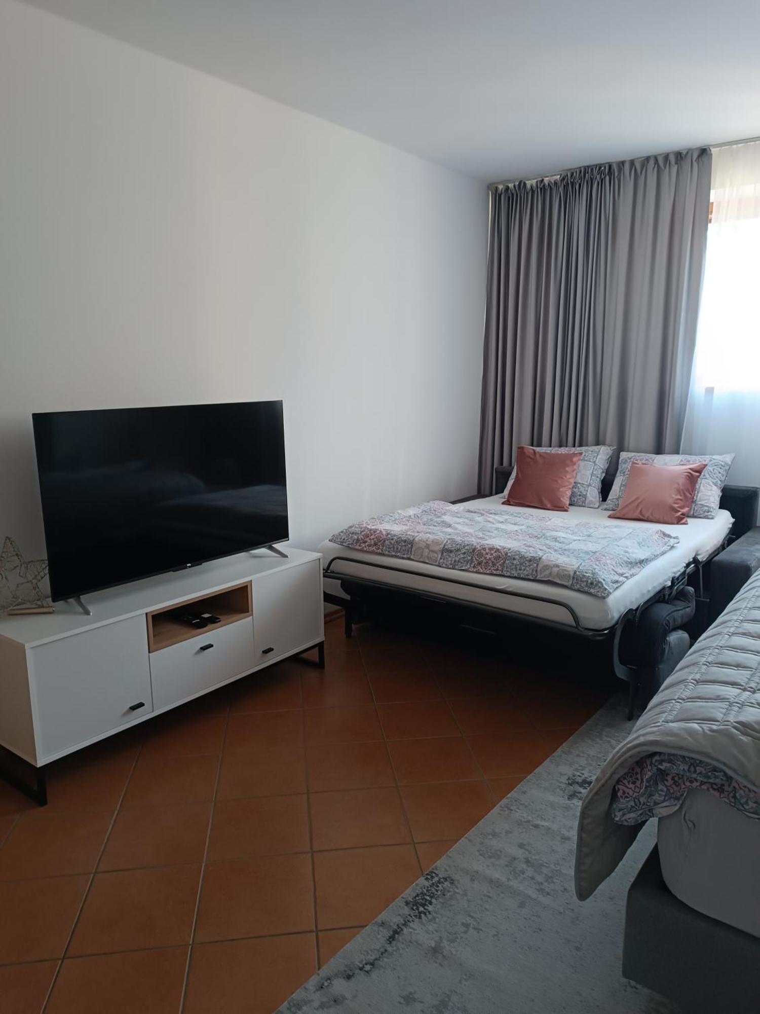 3 Bathrooms Apartman Mimi Liptovský Mikuláš Esterno foto